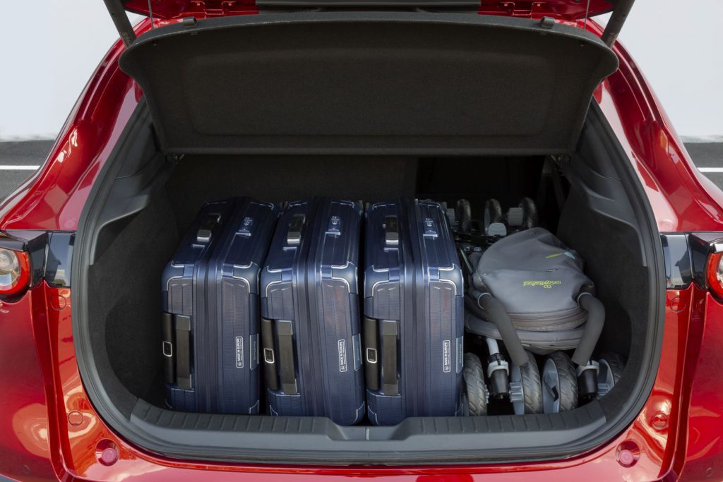 Mazda CX-30 volgeladen bagageruimte