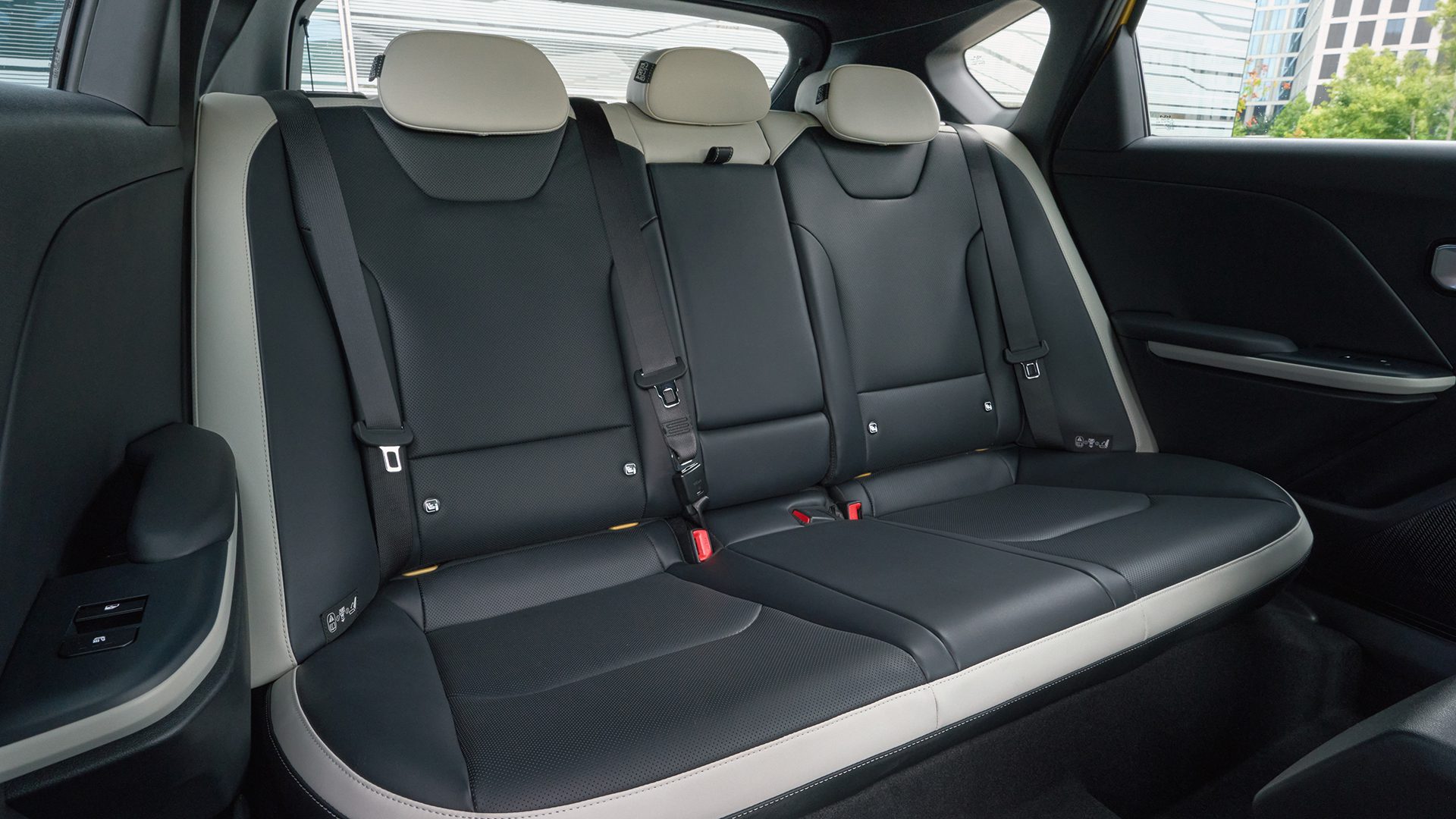 Kia K4 achterbank